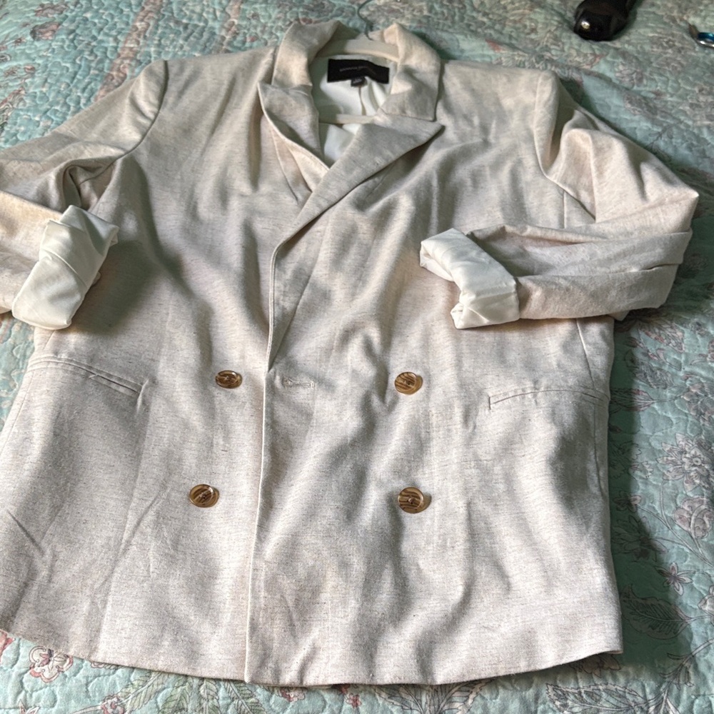 Banana Republic beige Double-Breasted blazer Coat. New never worn